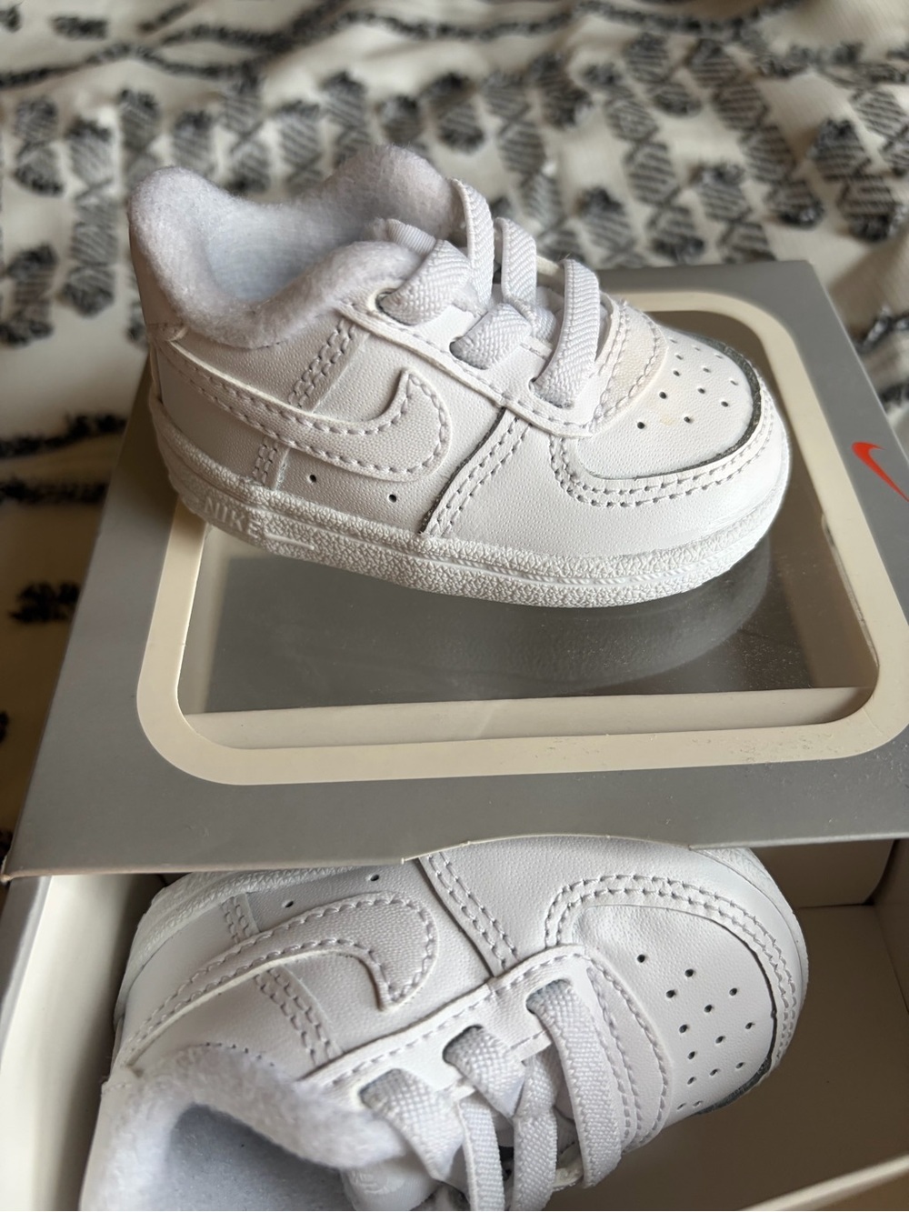 Nike Baby All-White Air Force 1 in 1C